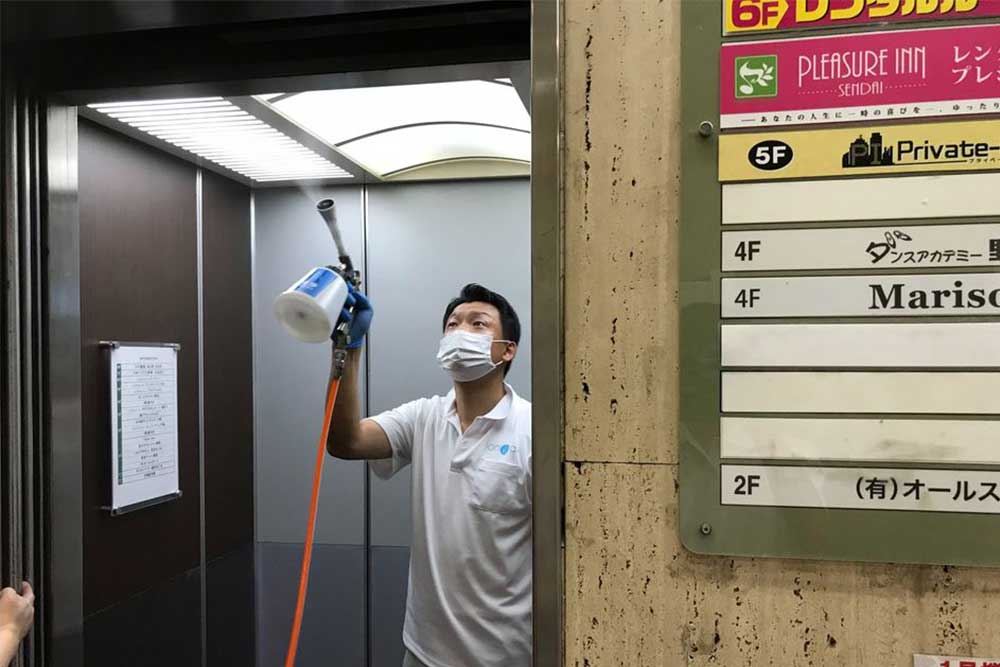 エレベーターでの施工