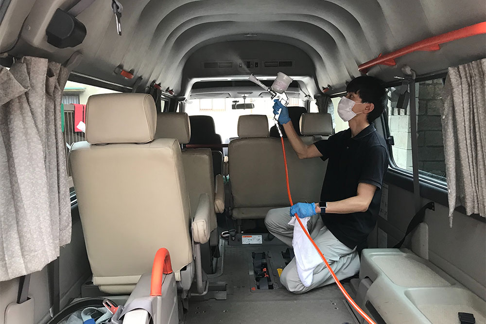 イオニアミストプロ高齢者福祉施設福祉車両施工写真